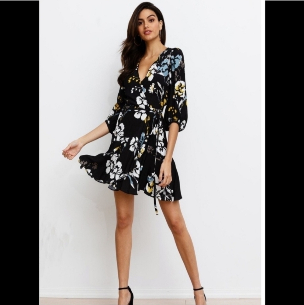 Yumi Kim Love Wins Black Floral Ruffled Wrap Dress Size Small